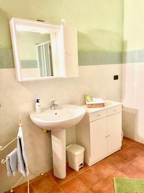Cascina Stralla Guest house Farigliano
